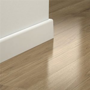 colocacion zocalo pvc